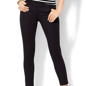 Women’s black New York & Co ankle pants - Size 10